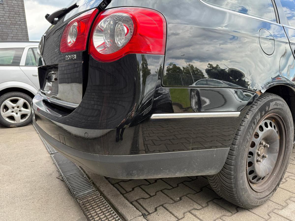 VW Passat 3C B6 original Stoßstange Stoßfänger hinten L041 Brillantschwarz Variant BJ05